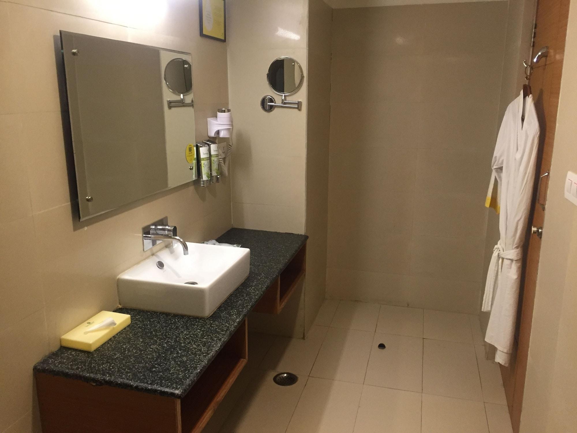 Lemon Tree Hotel, Dehradun Eksteriør billede