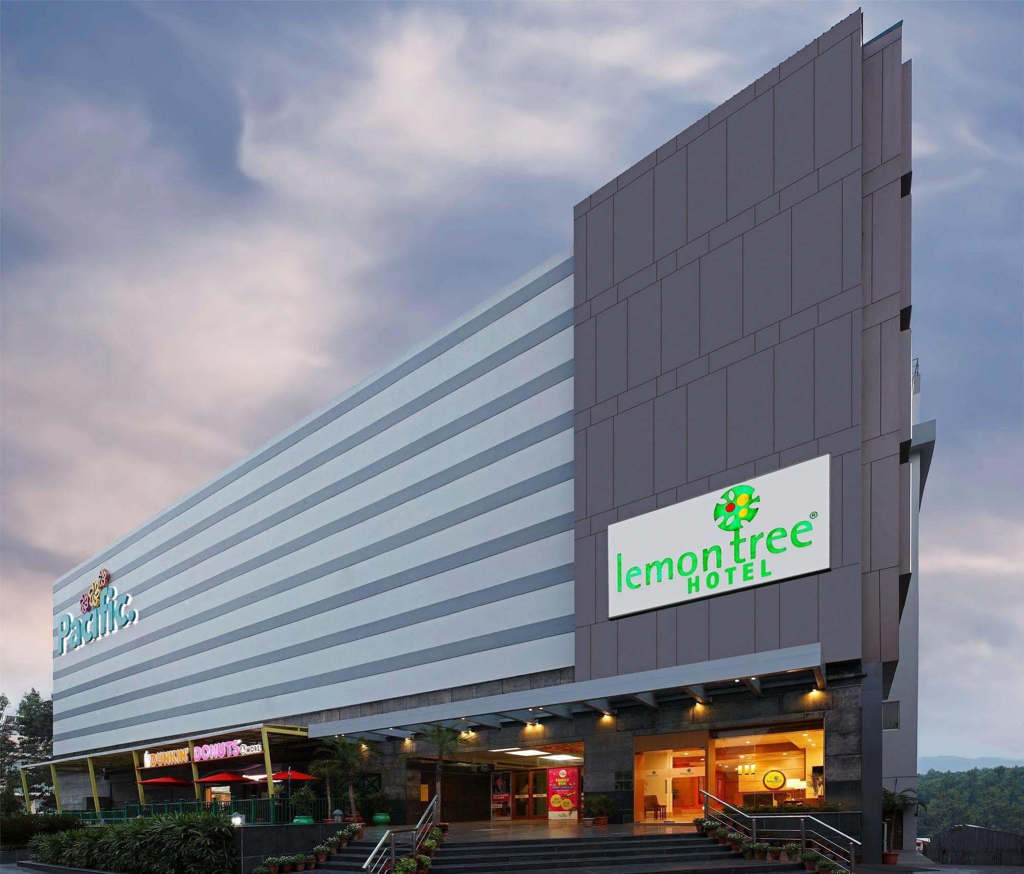 Lemon Tree Hotel, Dehradun Eksteriør billede